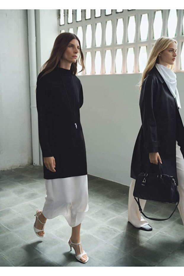 Bantlı topuklu deri sandalet - 4