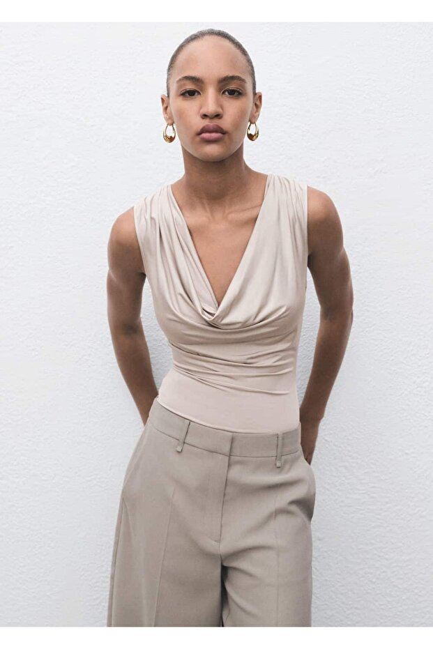 Drape Collar Body