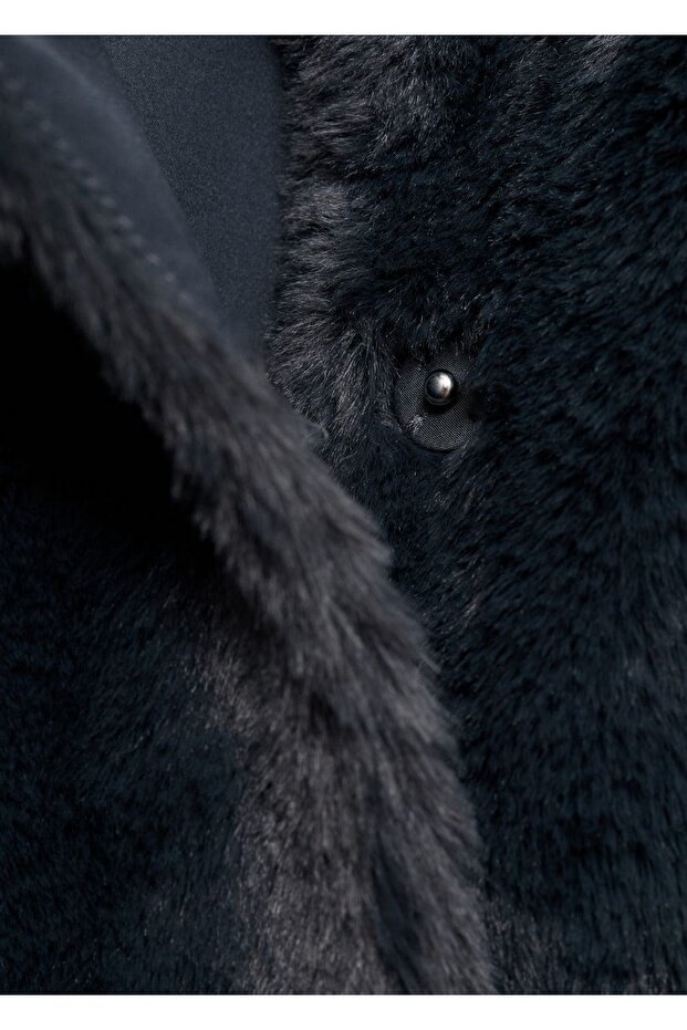 Kürk görünümlü yelek - 3