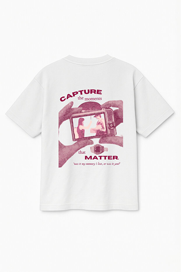 Oversize White Unisex Capture the Moments Printed T-Shirt T-Shirt