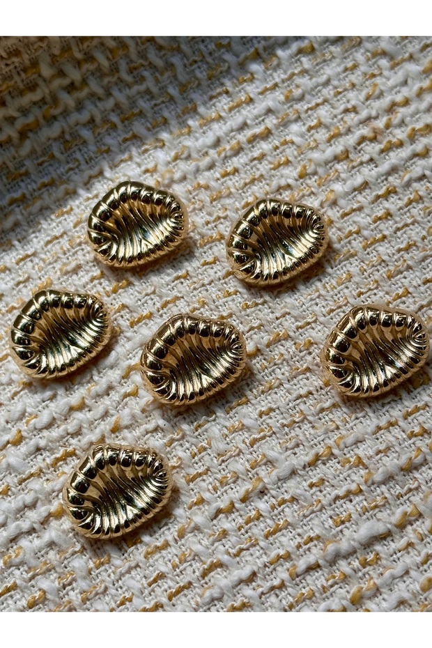 Gold Color New Season 1.8 cm Button Set on the Print Model with Hollowing - 1