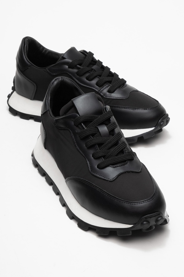 AMANDA Black Genuine Leather Women's Sneakers