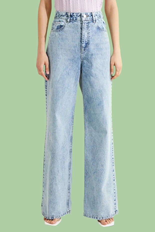Snow Washed Blue Wide Leg High Waist Jeans