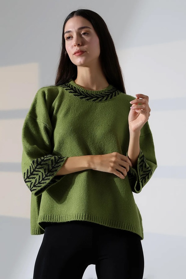 Crew Neck Half Sleeve Jacquard Panel Loose Comfortable Stylish Elegant Knitwear Sweater