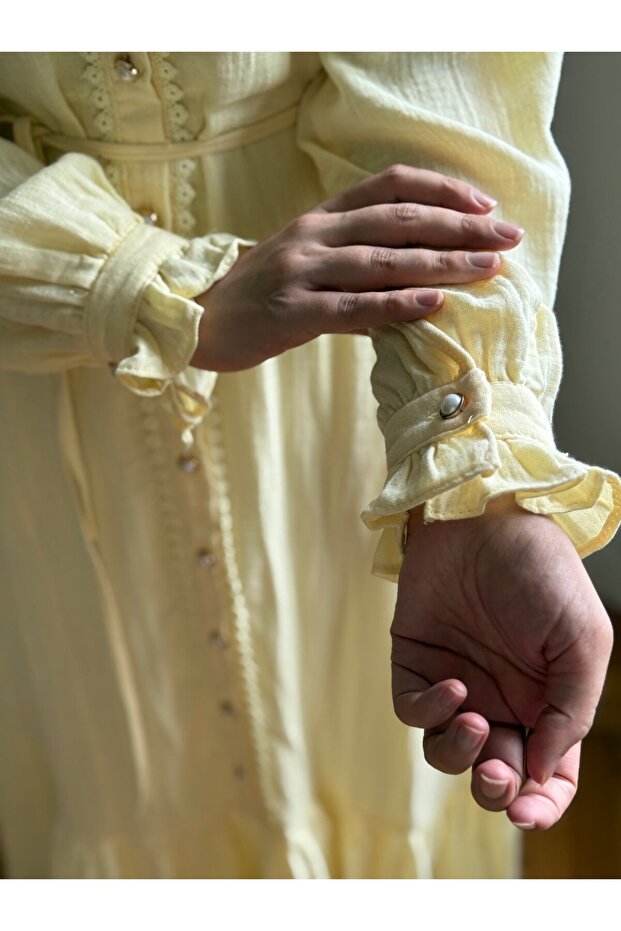 Dantel ve İnci Detaylı Müslin Elbise 5101 sarı - 2