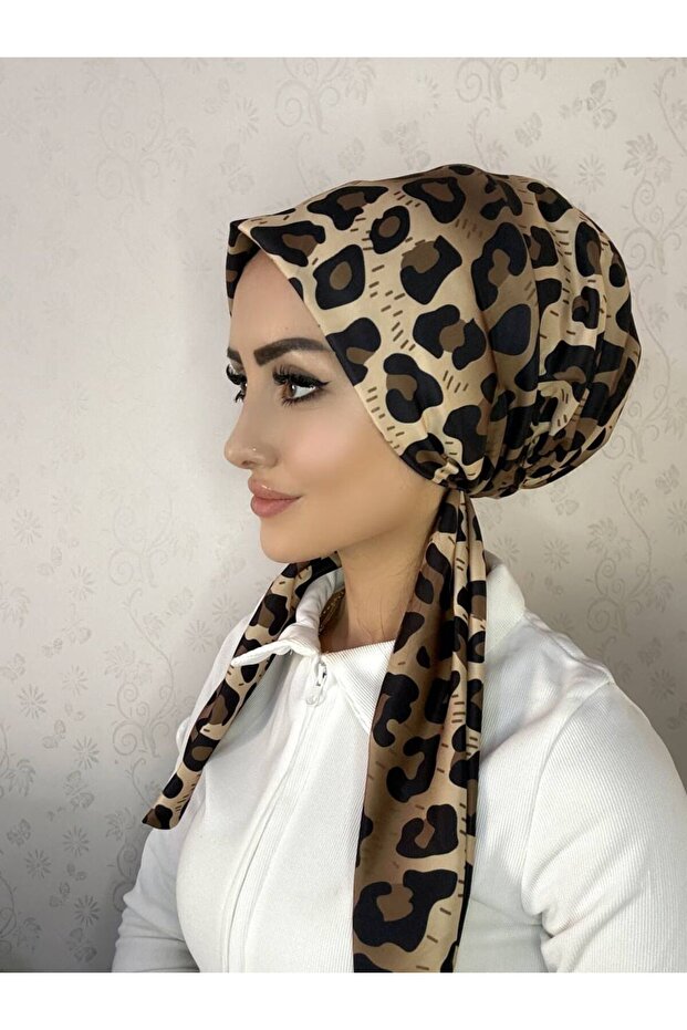 وشاح HB15 منقوش برباط خلفي