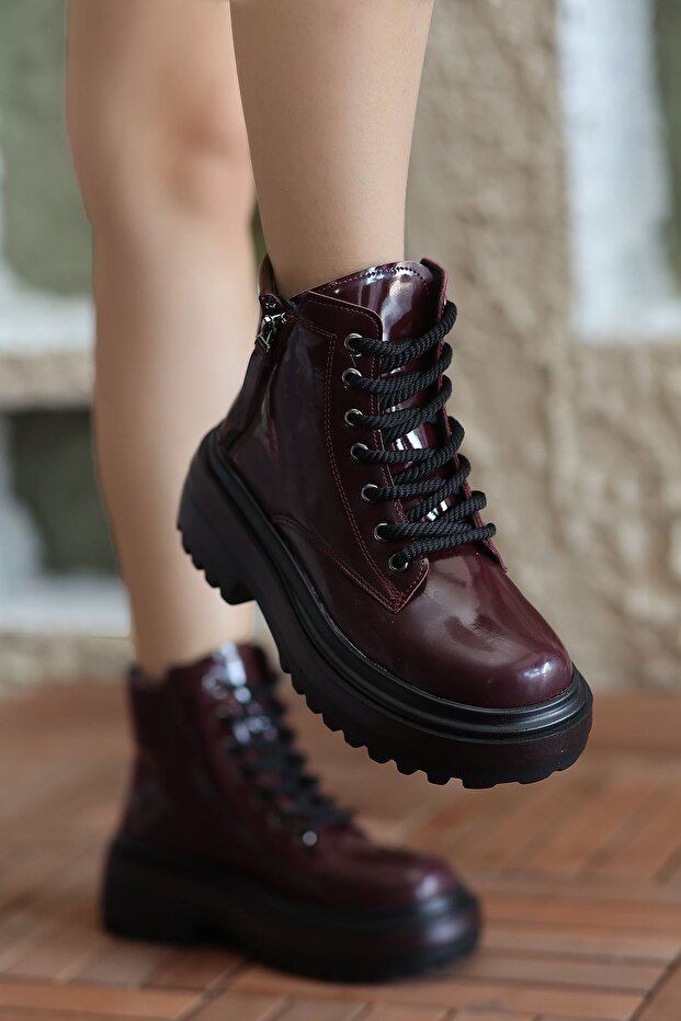 Dvm-103 Flat Sole Lace-Up Boots - 1