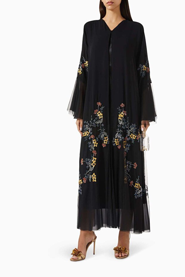 Şifon Üzeri Boncuk İşlemeli Abaya ve Şila Modeli ile Şık ve Rahat Tasarım - 2