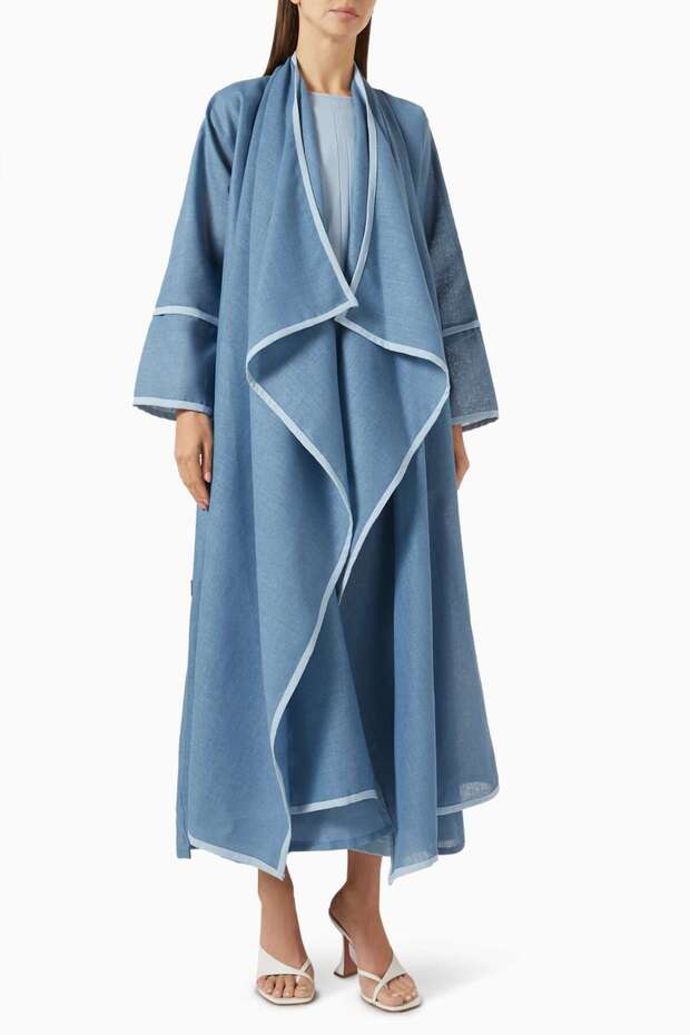 Stylish and Flowy Poncho Abaya Set Complete Your Look with Ruffled Details