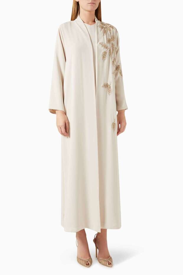 Stylish and Comfortable Crepe Abaya with Bead Accessory Detailing Ideal Choice for Modern Women