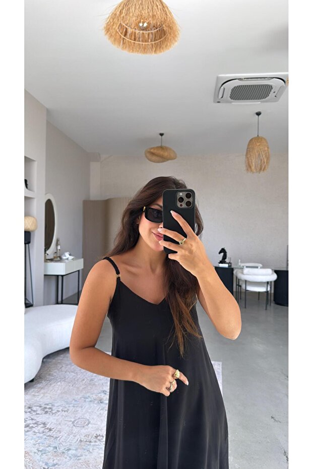 Black Strap Elastic Detailed Long Flowy Dress