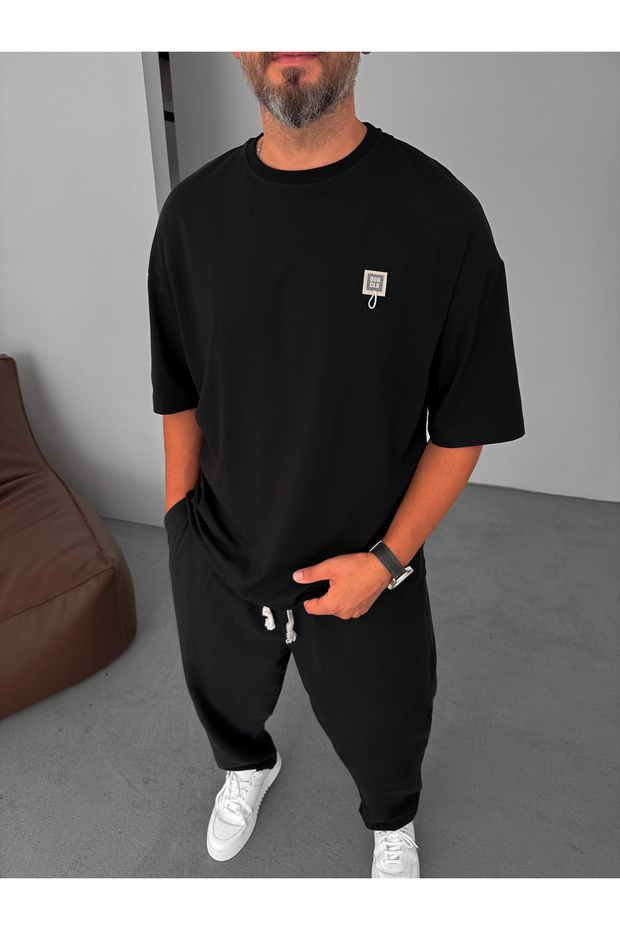 Siyah İp Detaylı Kare Patchli Oversize T-Shirt BY-075 - 1