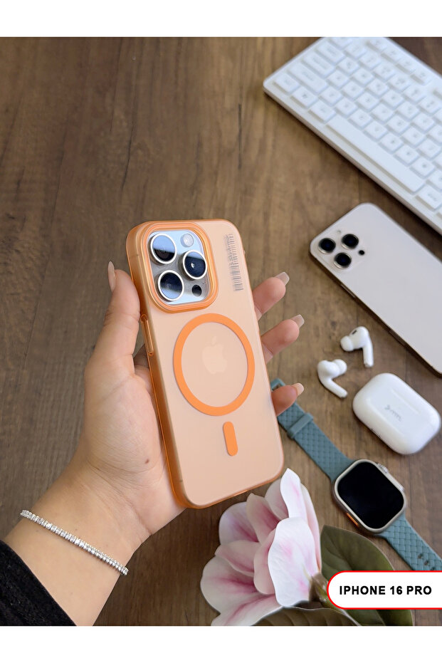 حافظة KLEIN صلبة غير لامعة متوافقة مع تقنية Magsafe لهاتف iPhone 16 Pro - 4