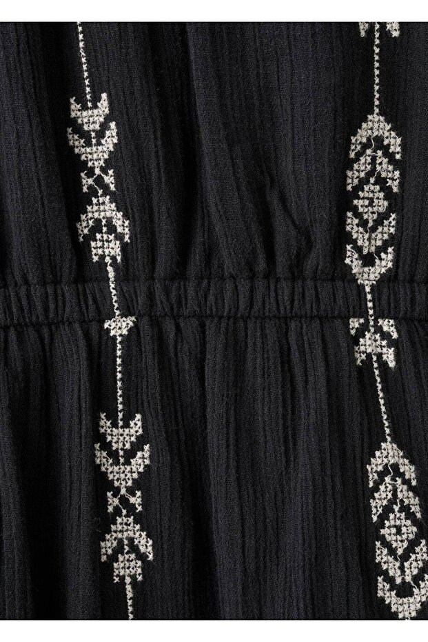 İşlemeli volanlı elbise - 5