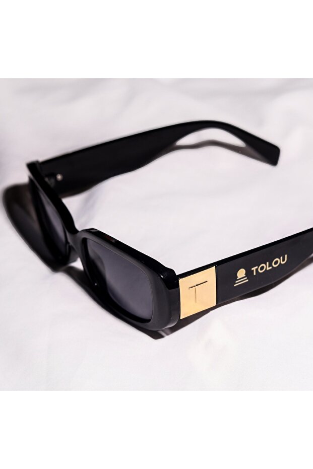 Classic Black Sunglasses