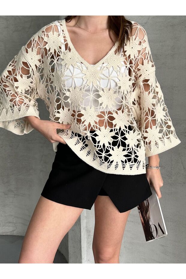 Women's Knitted Detailed Perforated Summer Top (Ecru / Brown / Black)