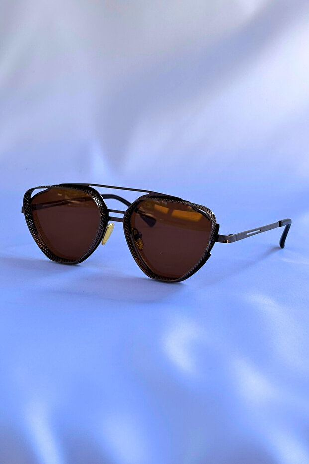 Geometric Cut Unisex Sunglasses with Uv400 Protection