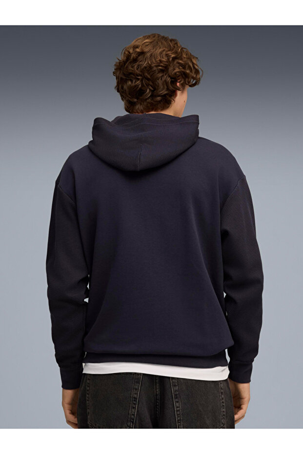 Class Pinnacle Relaxed Hoodie - 2