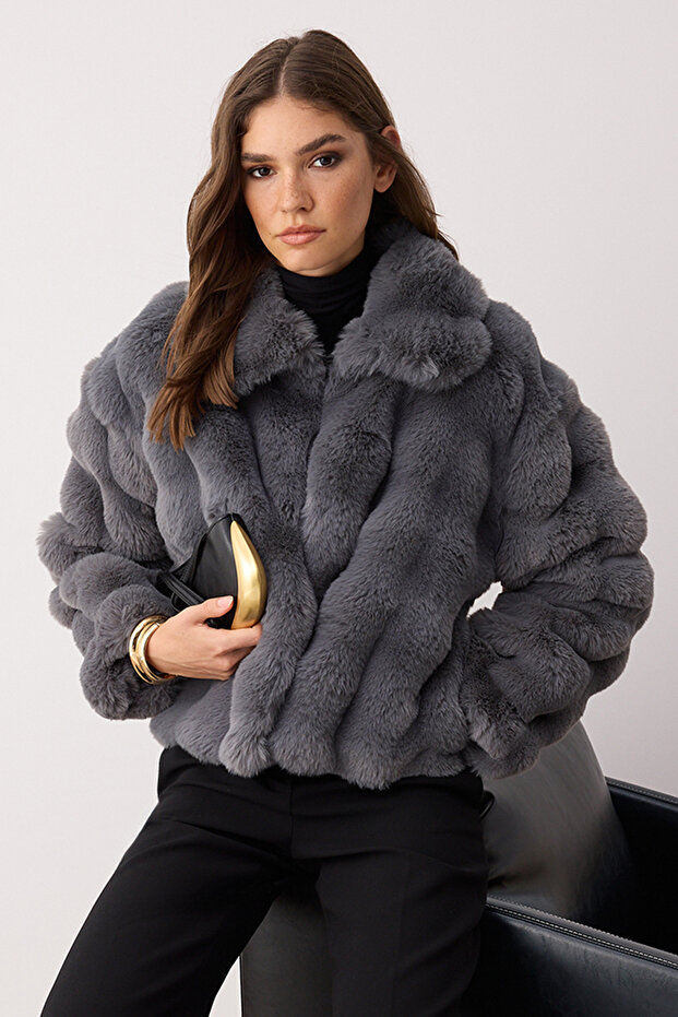Gri Oversize Kalıp Kürk Mont TWOAW26MO00105