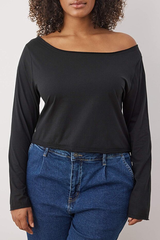 Siyah-Beyaz 2'li Paket %100 Pamuk Asimetrik Kayık Yaka Crop Örme T-Shirt TBBAW26BF00001 - 5