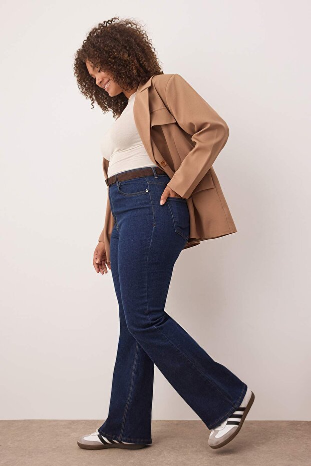 İndigo Yüksek Bel Esnek Kumaş İspanyol Paça Flare Fit Büyük Beden Jeans TBBAW23JE00001 - 2