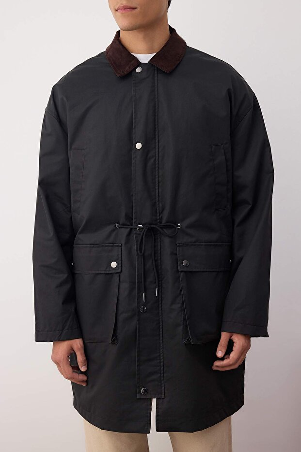 Siyah Unisex Fitted Uzun Kadife Yaka Mevsimlik Şık Erkek Mont TMNAW26MO00009 - 3
