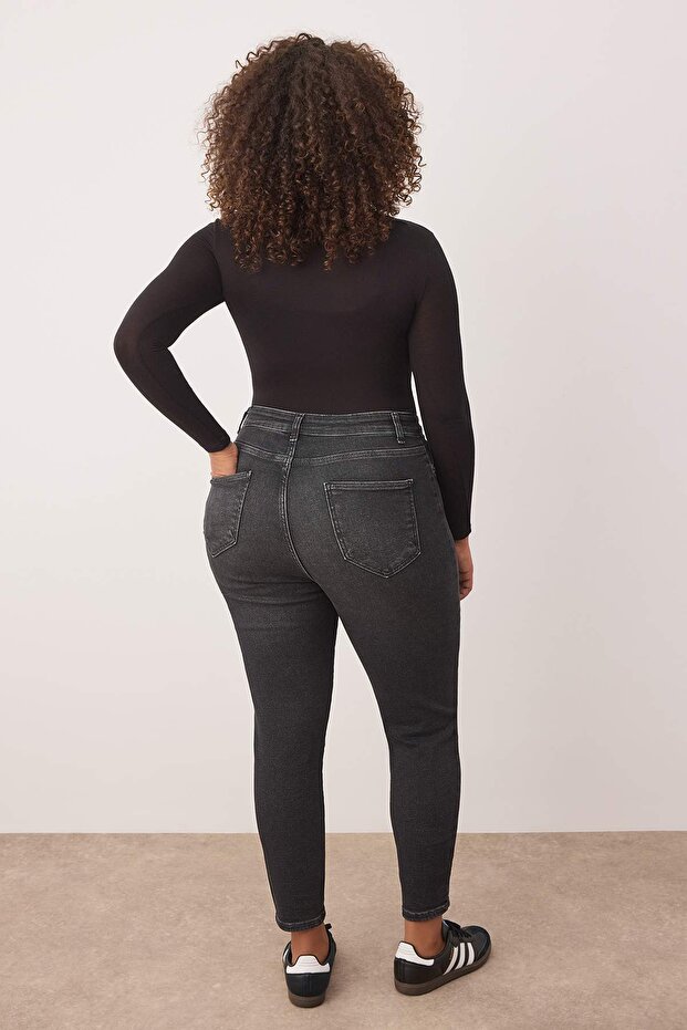 Gri Yüksek Bel Esnek Skinny Denim Büyük Beden Jeans TBBAW26CJ00006 - 4