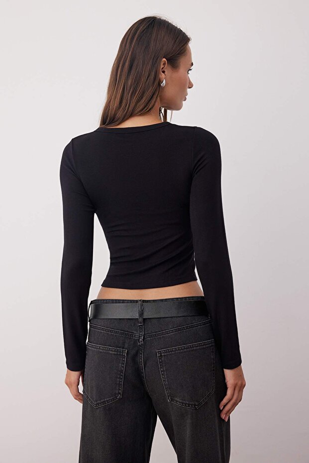 Siyah Önü Full Çıtçıtlı Fitted/Vücuda Oturan Örme Bluz TWOAW26BZ00193 - 4