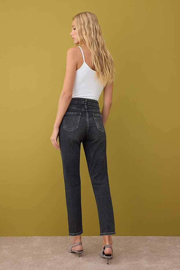 Antrasit Yüksek Bel Esnek Comfort Yeni Mom Jeans TWOAW26JE00056 - 4