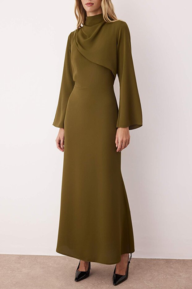 Khaki színű, drapériás, részletgazdag szövésű estélyi ruha TCTAW26DB00000 - 3