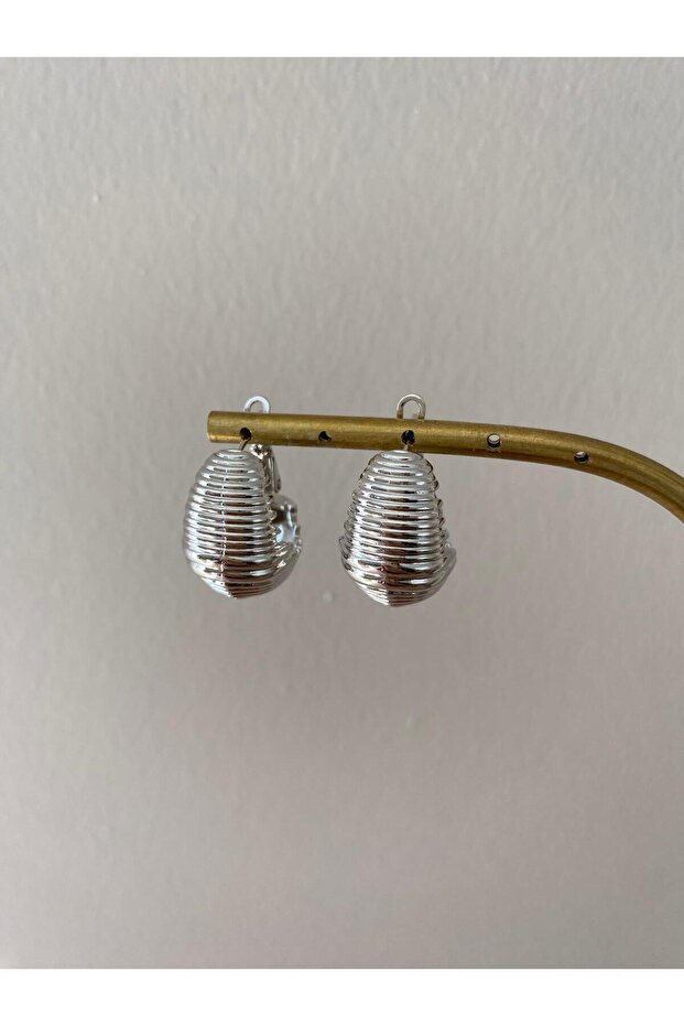 Xuping Streaked Curved Silver Hoop Earrings