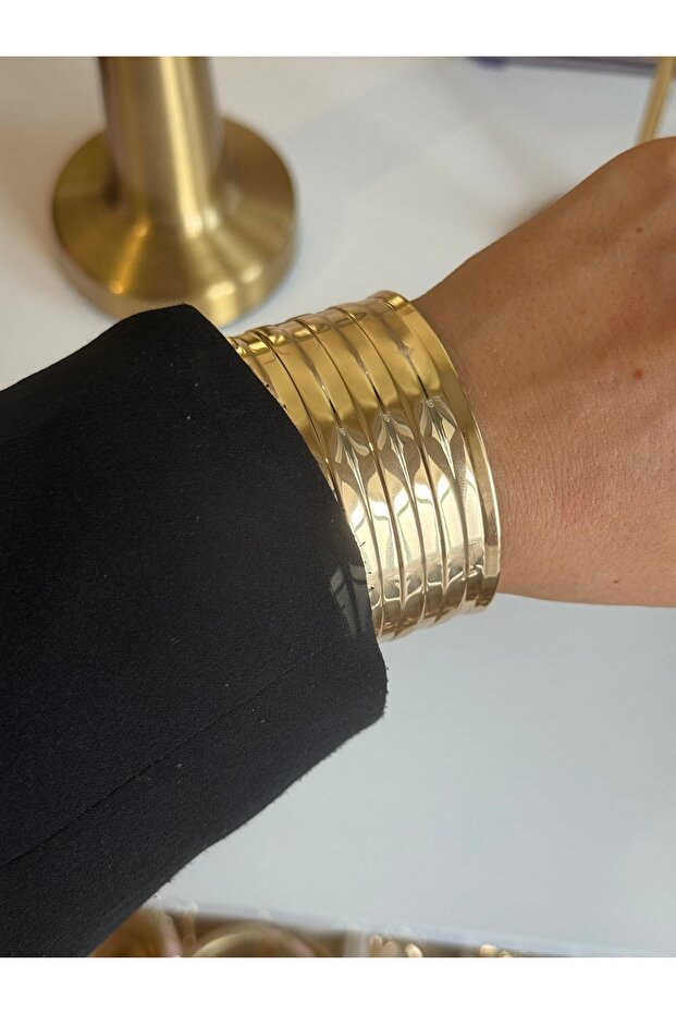 أصفاد سميكة - 2