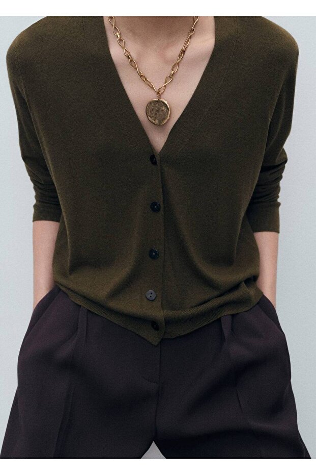 V yaka triko hırka - 8