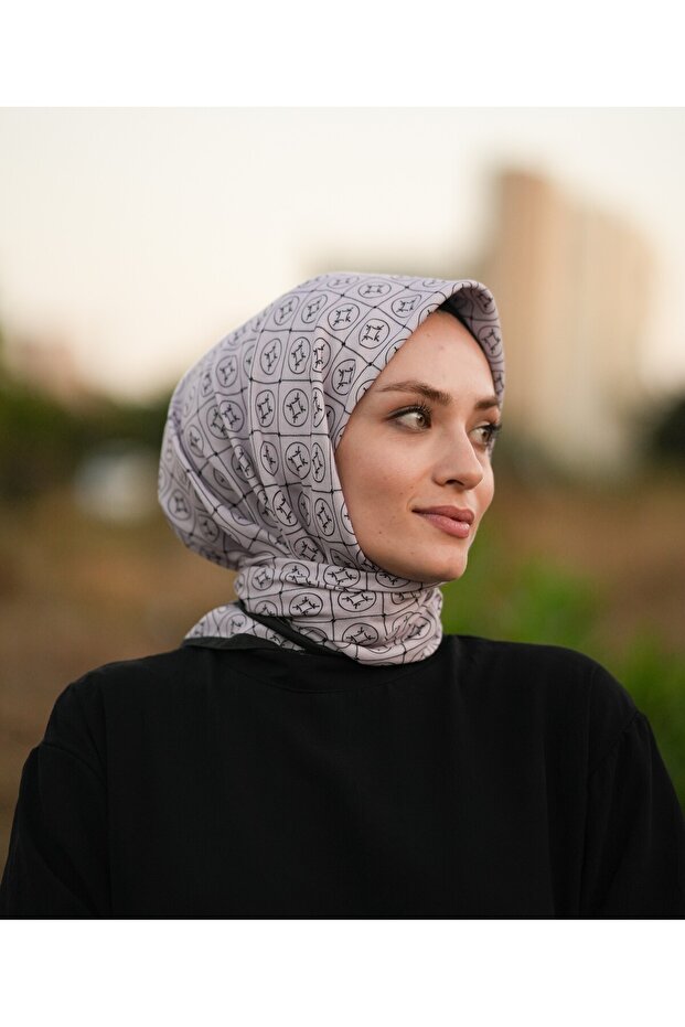 Cardin Pattern Soft Scarf - 1