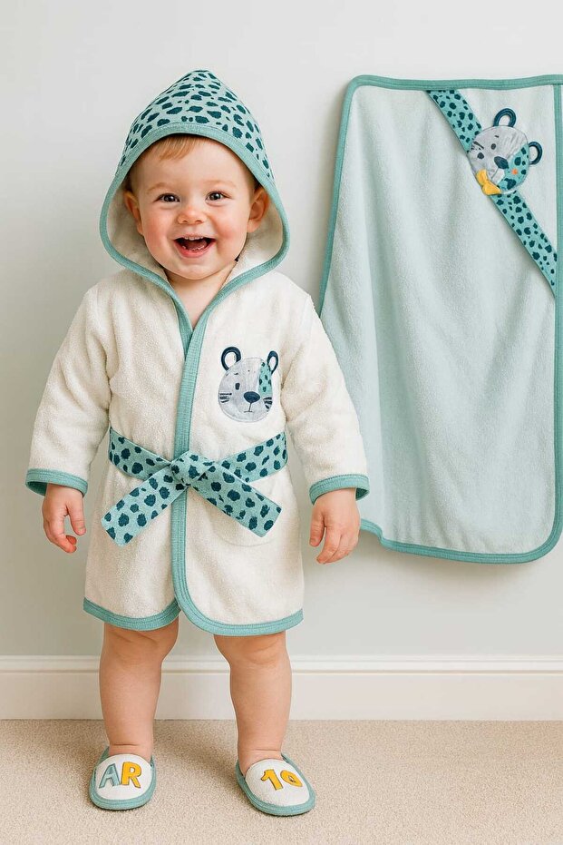 100% Organic Cotton 0-2 Years Baby Cute Animal Embroidered Bathrobe Set Premium Quality