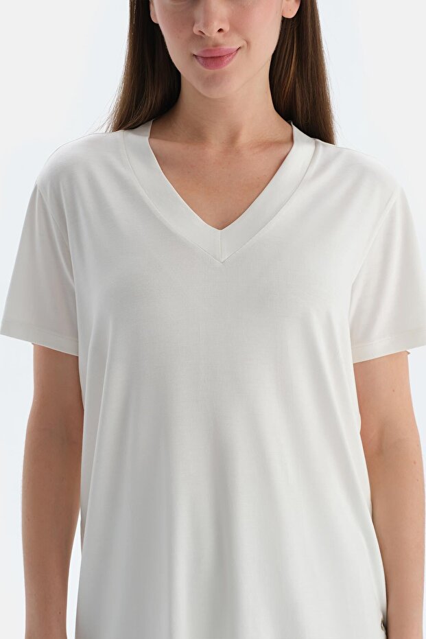 Ekru V Yaka Kısa Kollu Tişört Şort Pijama Takımı - 5