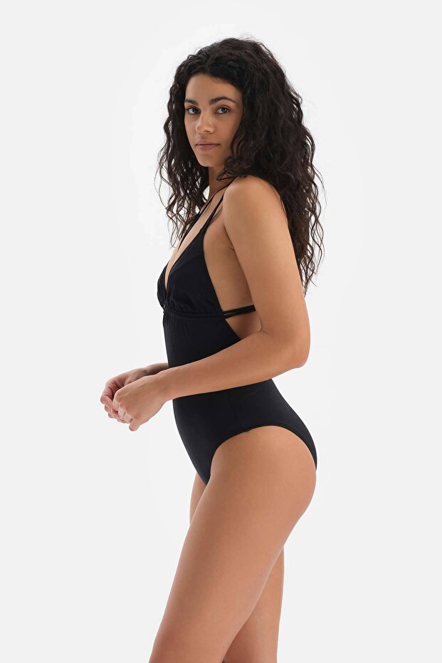 Siyah Üçgen Mayo - 3