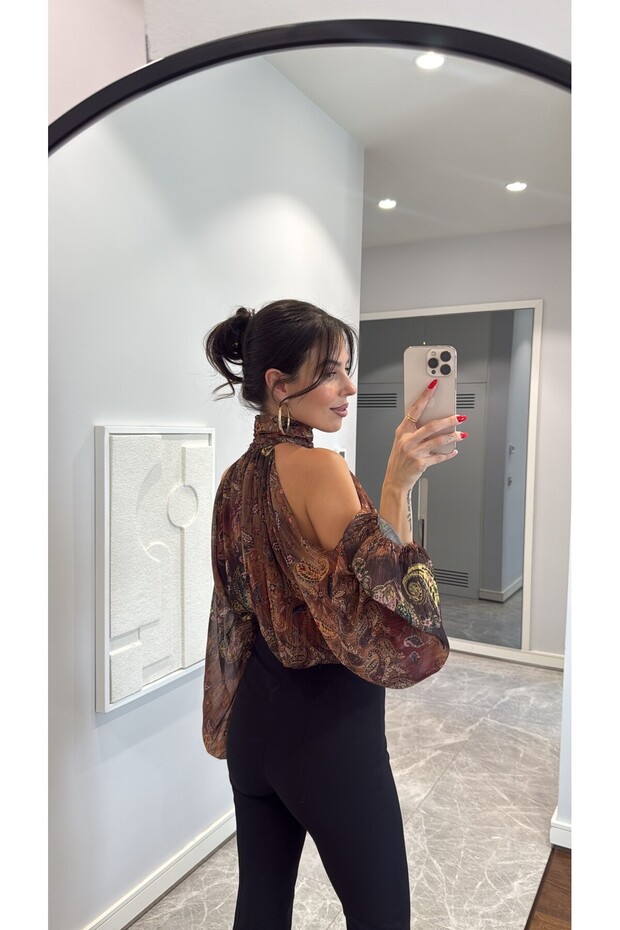 Patterned Chiffon Cold-Shoulder Blouse - 4