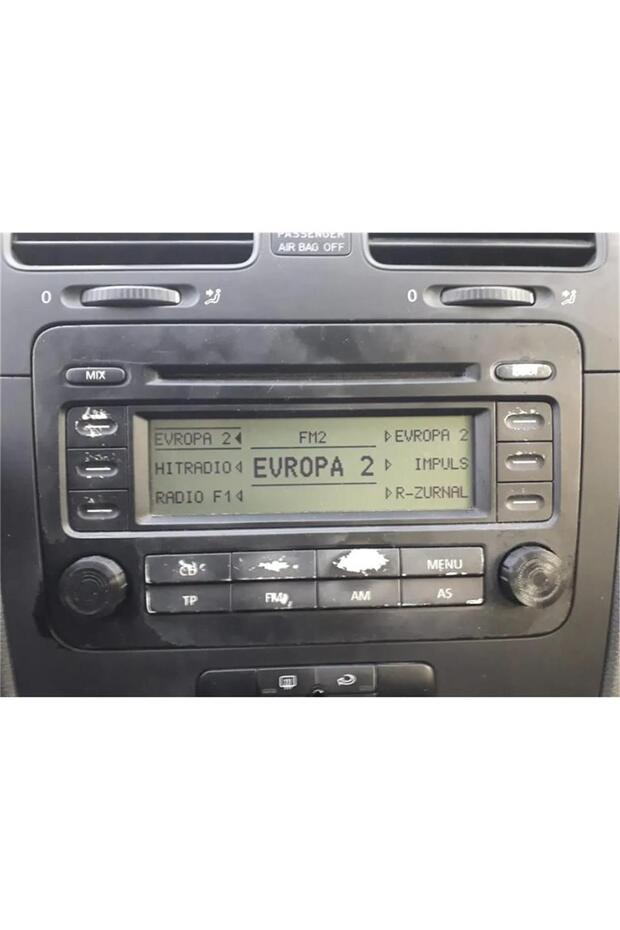 Volkswagen Golf V Radio and Volume Adjustment Knob
