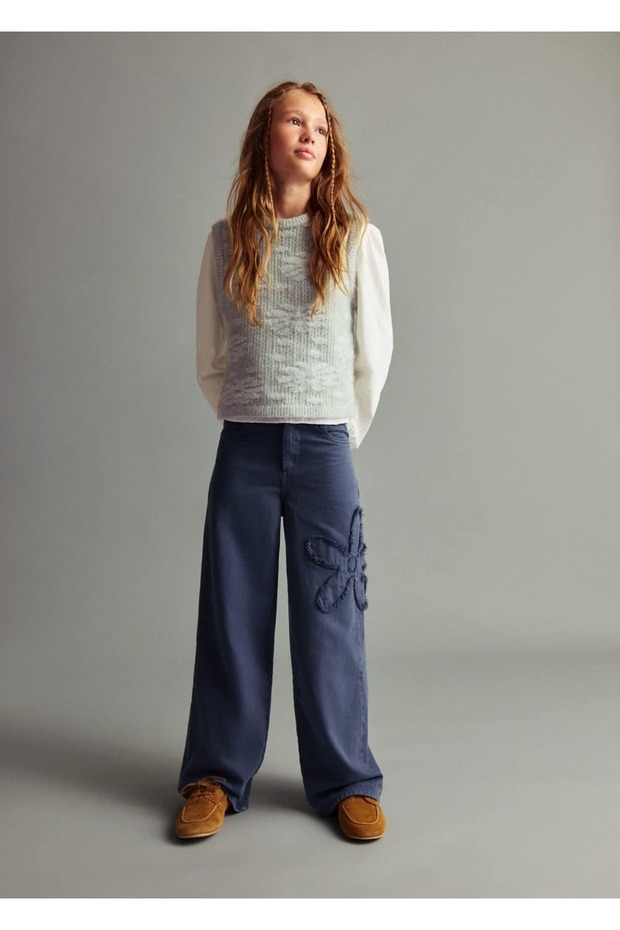 Çiçek işlemeli yelek - 1