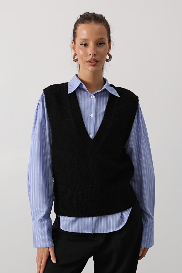Shilsee Women Sweater Detail Shirt Blue