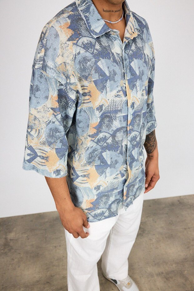 قميص كبير الحجم بنمط رقمي بنصف كم - 5