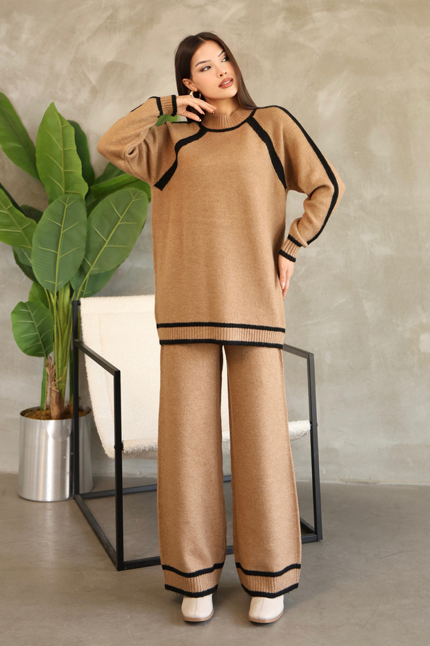 Stand-Up Round Neck Long Sleeve Stripe Sweater Elastic Waist Straight Leg Pants Soft Knitwear Two-Piece Set