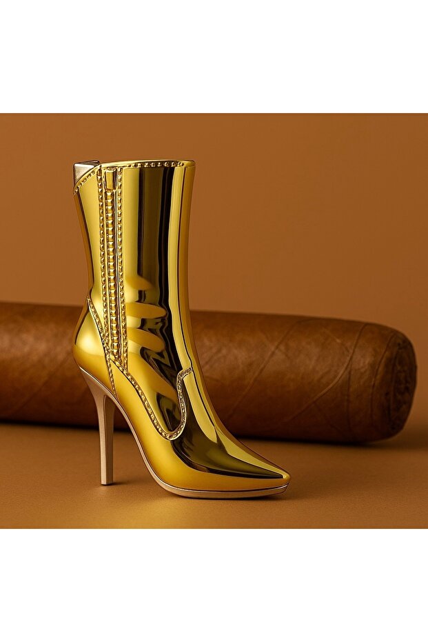 Altın Renk Topuklu Bot Tasarımlı Çakmak – Şık ve Dekoratif Tasarım - 1