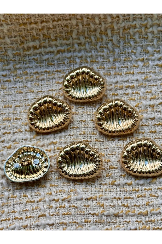 Gold Color New Season 2.3cm Button Set with Hollowing on the Print Model - 3