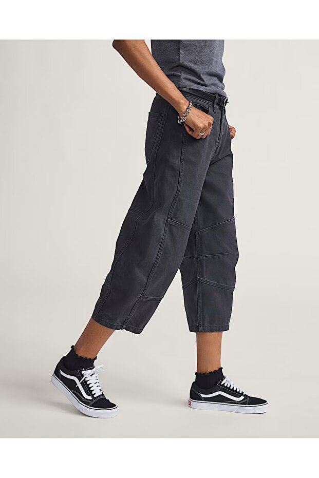 بنطلون بلاير قصير بقصة برميلية - 3