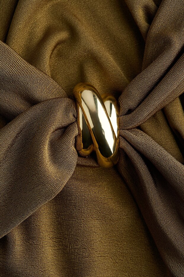 Metal Detaylı Üst - 2