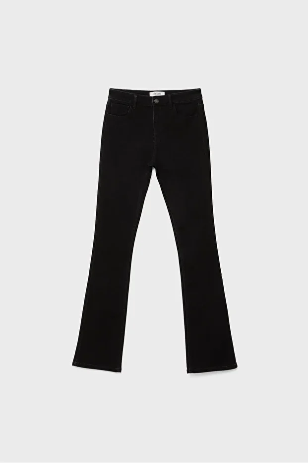 Bootcut fit jean - 6