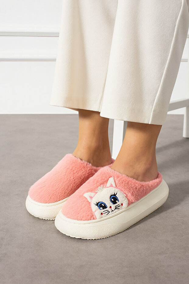 Women's Plush Cat Figured Lightweight Non-Slip Eva Sole Winter Slippers