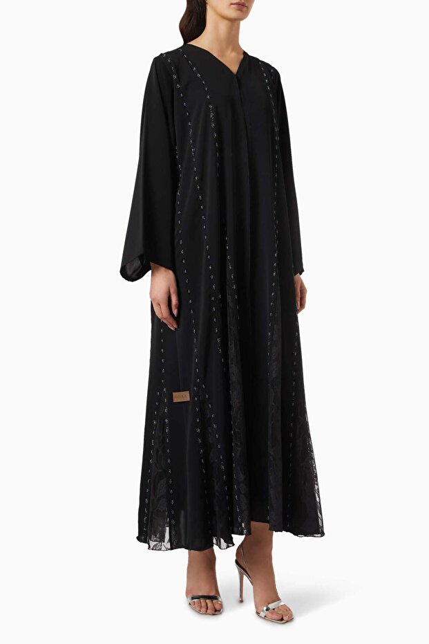Stylish Stone-Embellished Tulle Abaya with a Modern and Elegant Design Suitable for Any Environment